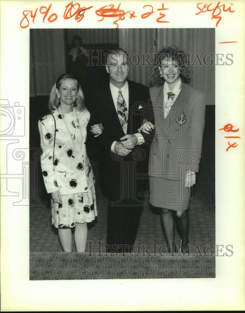 1991 Press Photo Kay Kerrigan, Ken Hollis and Brandy Newman at Overture Event - Historic Images