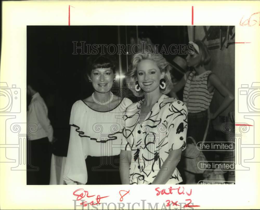 1989 Press Photo Miriam Walmsley and Kay Kerrigan, Celebrity Fashion Show - Historic Images