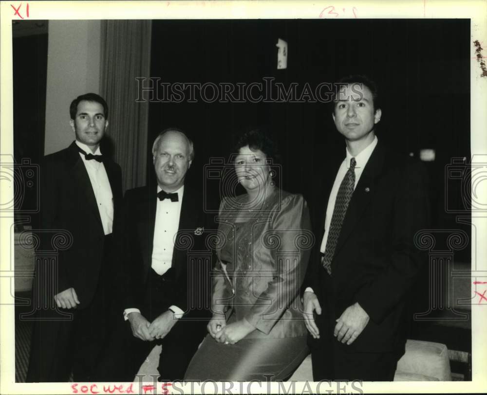 1993 Press Photo Dr. Michael Kleamanakis et al celebrating at Greek Nite - Historic Images