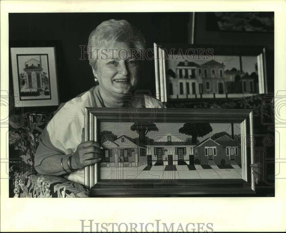 1988 Press Photo Bluma Klein with some of her art work - Historic Images