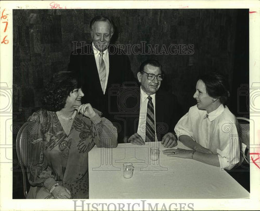 1989 Press Photo Dr. A.G. Kleinschmidt and Dr. Donna Ryan at LSU Med School gala - Historic Images