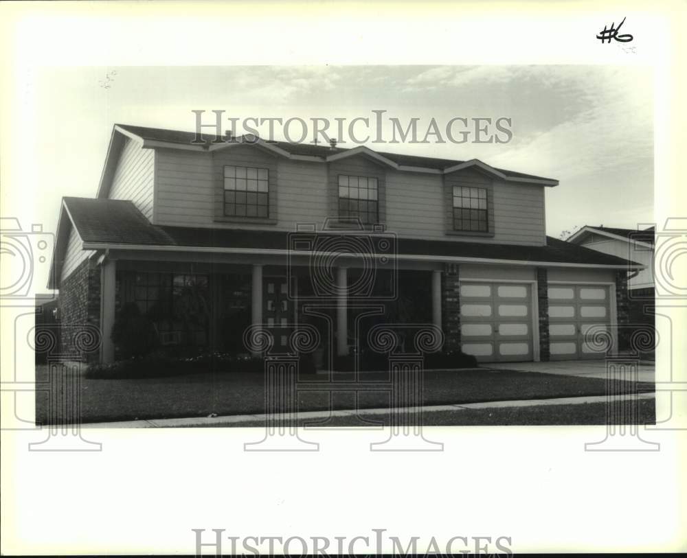 1990 Press Photo House at 2436 Regency Place in Terrytown - Historic Images