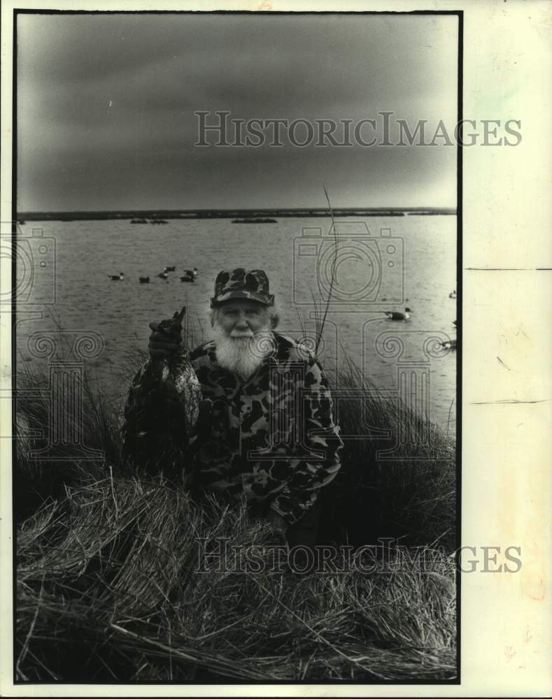 Press Photo Henry E. Klein, hunter - Historic Images