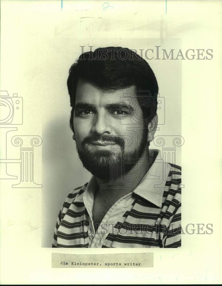 1986 Press Photo New sports writer for the East Jefferson Bureau-Jim Kleinpeter. - Historic Images