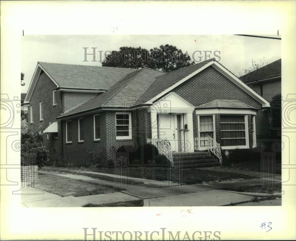 1990 Press Photo Sold property at 3306 Octivia Street - Historic Images