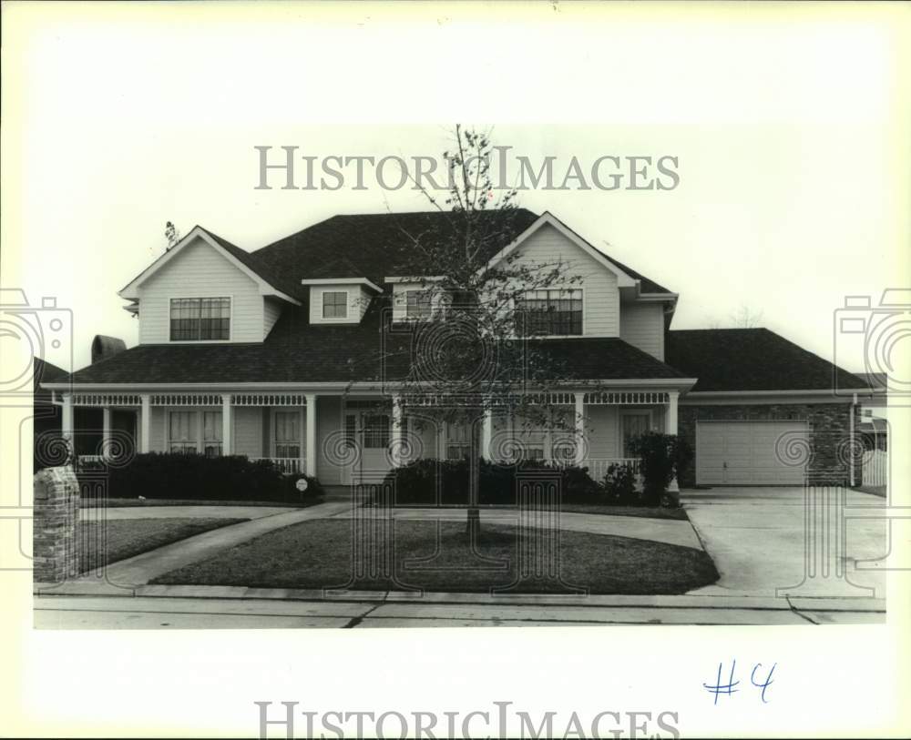 1991 Press Photo Real Estate House Mug Shot -- 174 Chateau Latour, Kenner - Historic Images