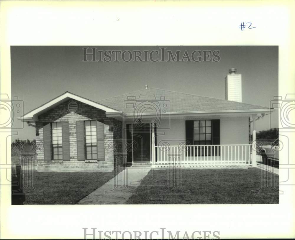 1990 Press Photo House on 4525 Ehrhard Drive in Mereax - Historic Images