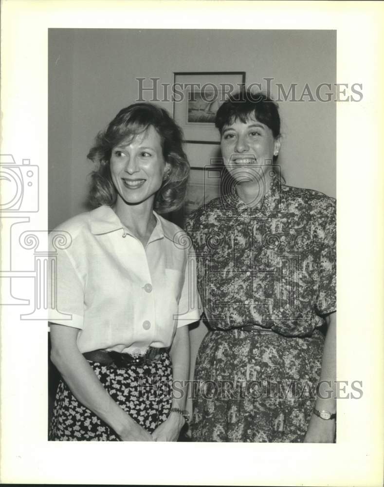 1989 Press Photo Jonell Lombardo and Mary Ann Straub, St. Andrews Parent&#39;s Club. - Historic Images