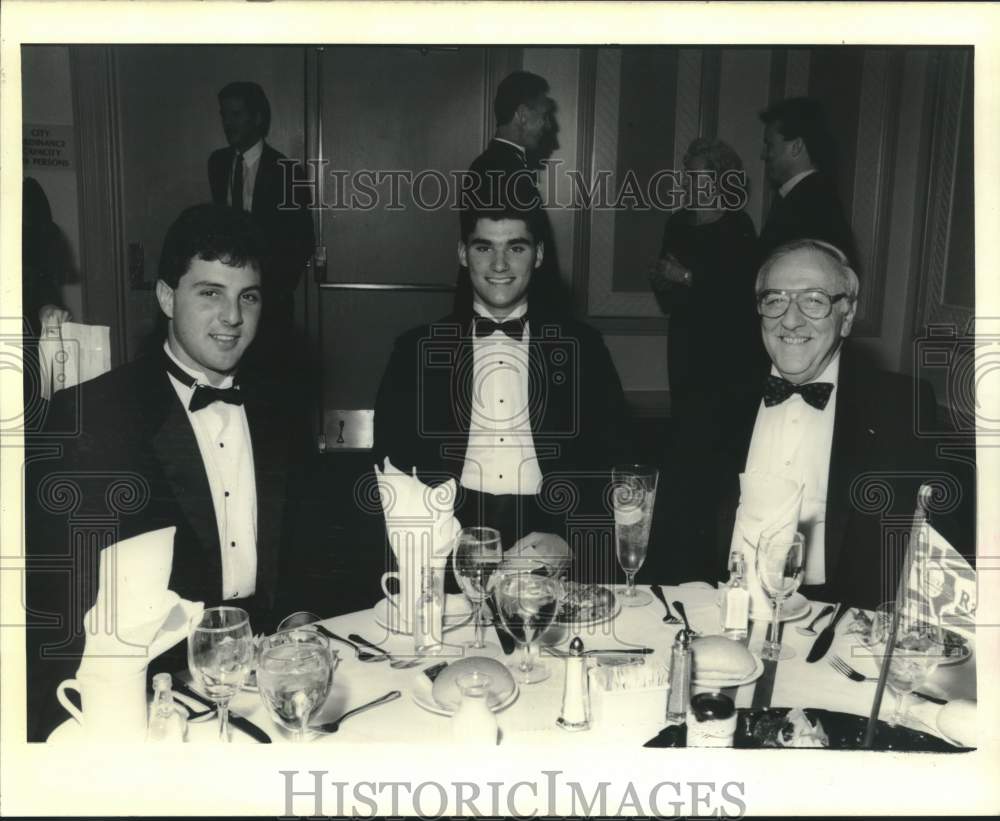 1990 Press Photo Italian Sports Hall of Fame Dinner-Rick LaCova, Sammy Musso - Historic Images