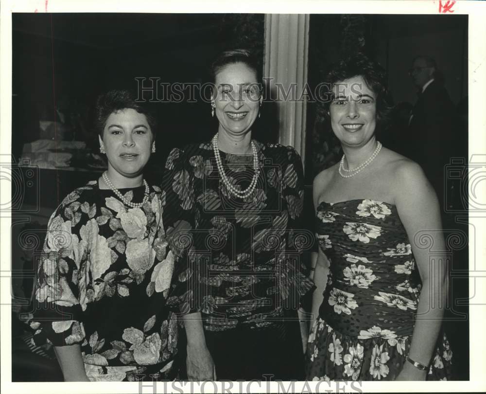 1988 Press Photo Angel Ball - Kathy Buckman, Celia Katz and Susan Good - Historic Images