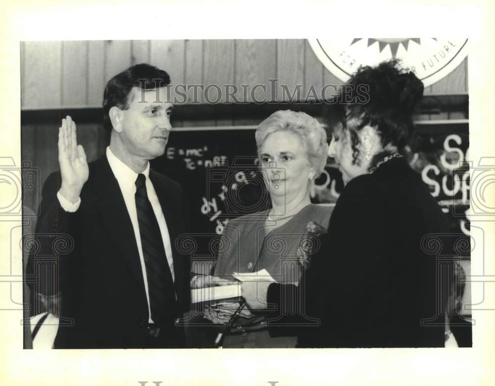 1994 Press Photo Gene Katsanis-new Jefferson Parish School Board member - Historic Images