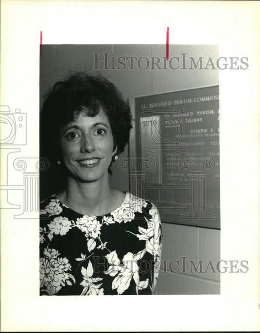 1992 Press Photo Sharon Lagarde, moderator of Rotary Club, St. Bernard - Historic Images