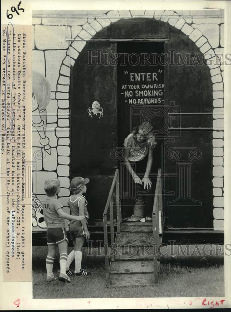 1987 Press Photo Youngsters at "Laissez Les Bon Temps Rouler" fair in LaPlace - Historic Images