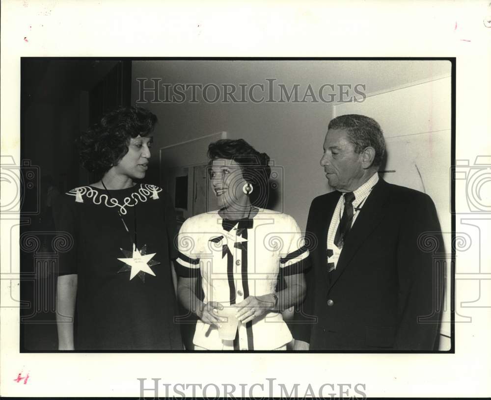 1989 Press Photo Debra Neveu, Jane and Bobby Kohlmann during Planned Parenthood - Historic Images