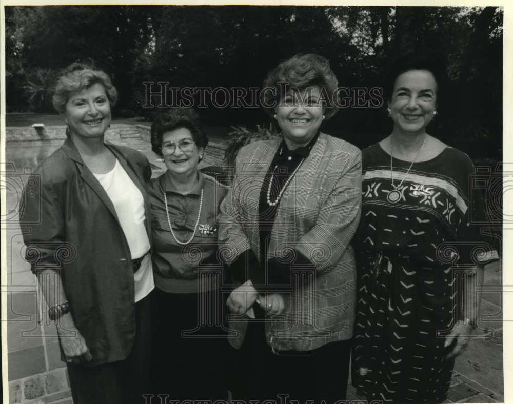 1991 Press Photo Helen Kohlman etal for Jewish Bonds held at Mintz residence - Historic Images