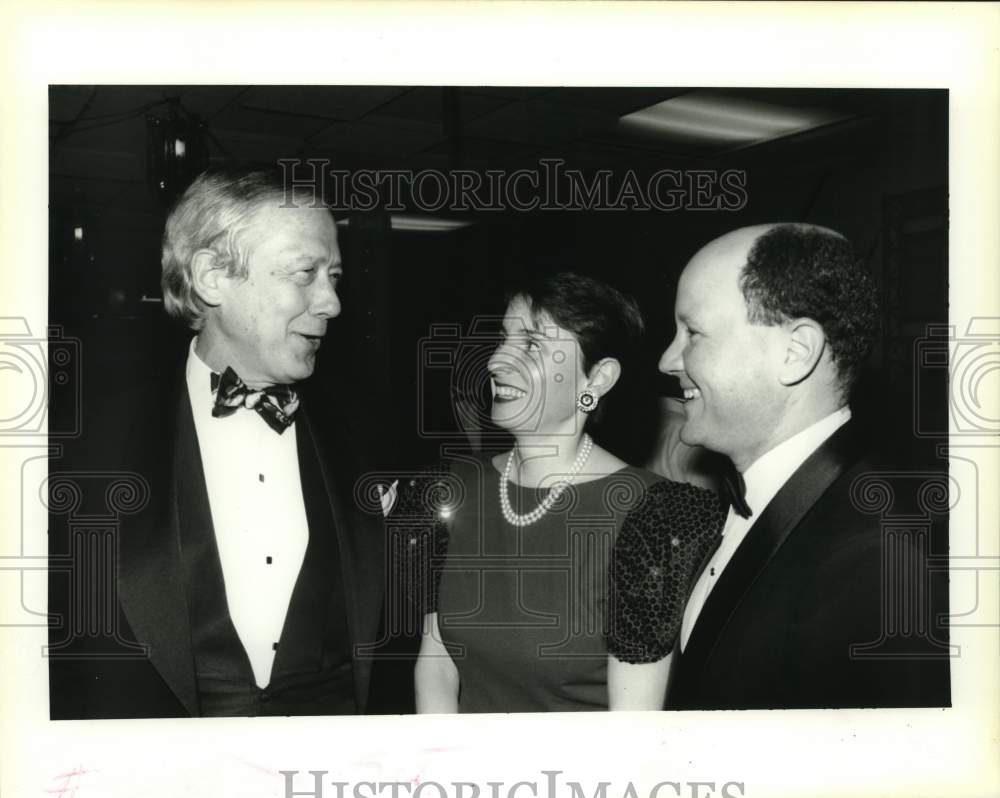 1994 Press Photo Herman Kohlmeyer Jr., Bridget and Robert Bories at Touro Dinner - Historic Images