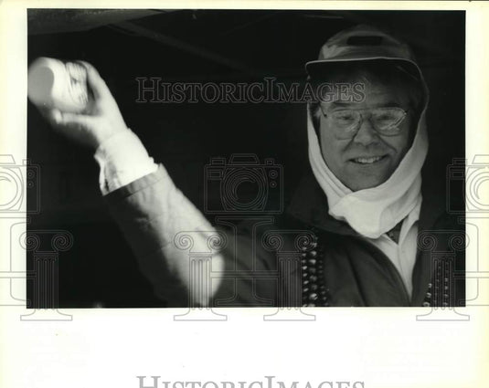1993 Press Photo Juvenile Court Judge Larry Lagarde at St. Patrick's Day parade - Historic Images