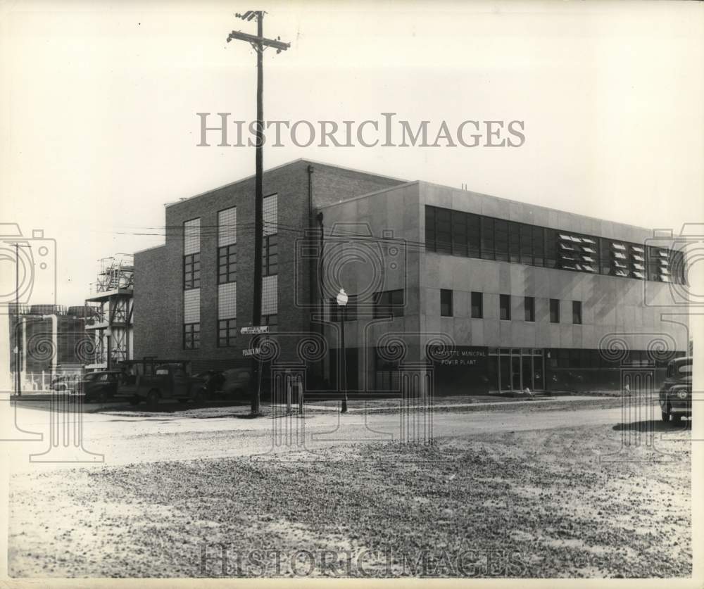 Press Photo A 10,000 kilowatt Electric Plant in Lafayette, Louisiana - Historic Images