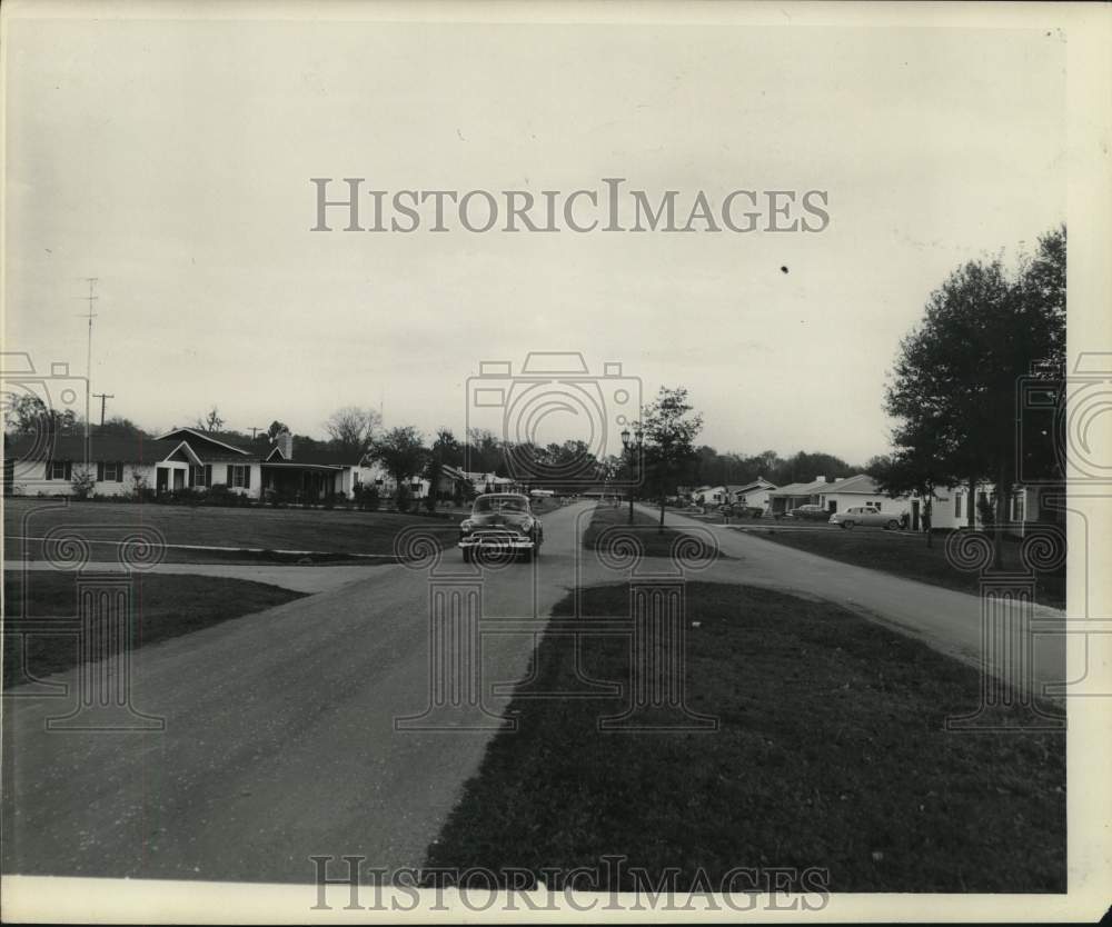 Press Photo Residential homes inside Washington Subdivision in Lafayette - Historic Images