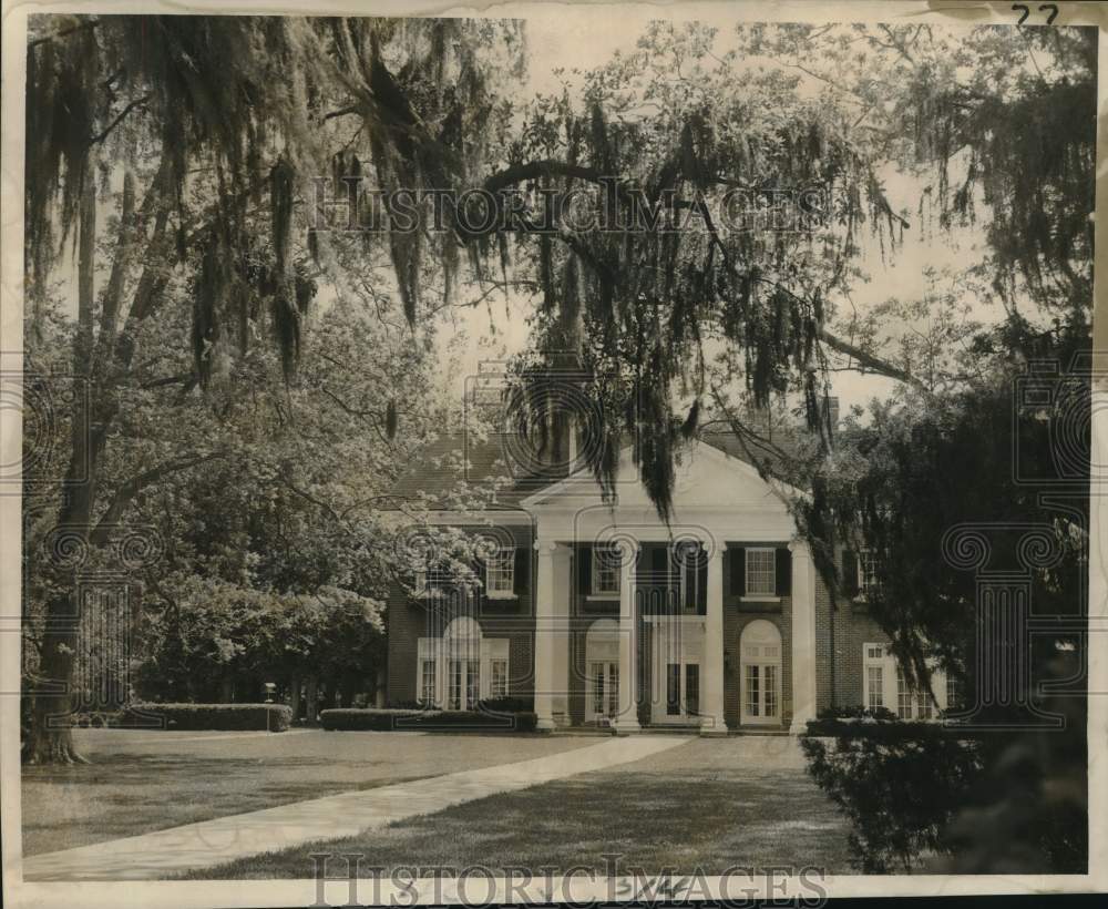 Ante-Bellum style home framed by Oak-draped moss trees - Historic Images