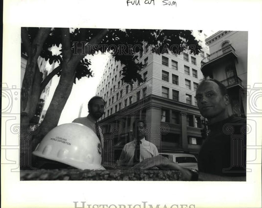 1993 Press Photo Henry Lambert, Gerry Barousse & Carey Bond at 226 Carondalet - Historic Images