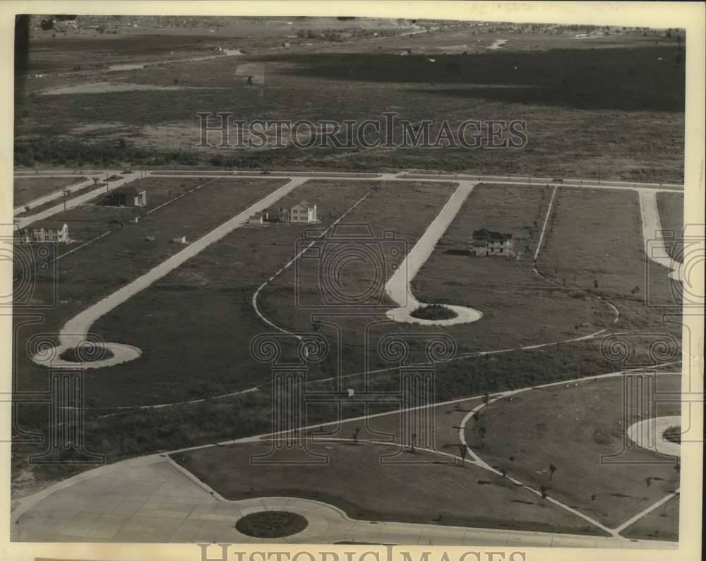 Press Photo Lake Vista WPA project from the air showing residential section. - Historic Images