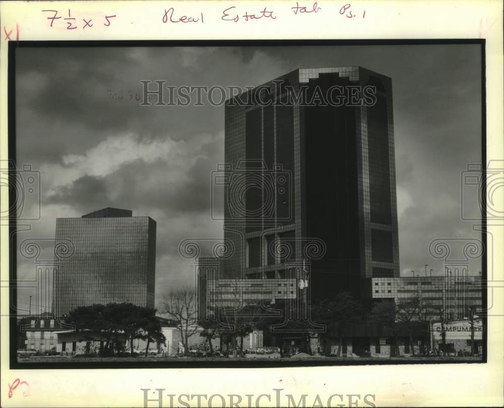 1989 Press Photo Streetview of Lakeway Center III, Metairie, Louisiana. - Historic Images