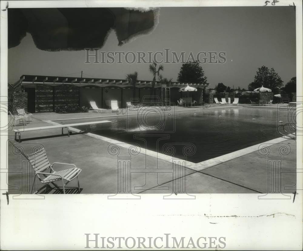 Swimming pool part of Georgetown of New Orleans facility - Historic Images