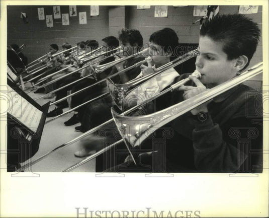 1988 Press Photo Trombone section of band at Lakewood Elementary School - Historic Images