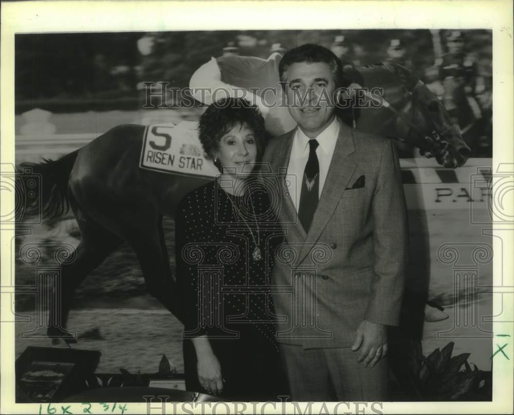 1989 Press Photo Carmela &amp; Ronnie Lamarque - Century Club for Ozanam Inn - Historic Images