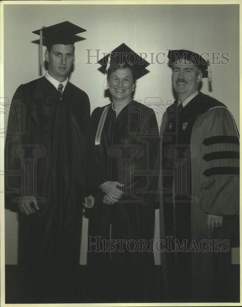 1989 Press Photo Son And Mother Both Graduate From University Of New Orleans - Historic Images