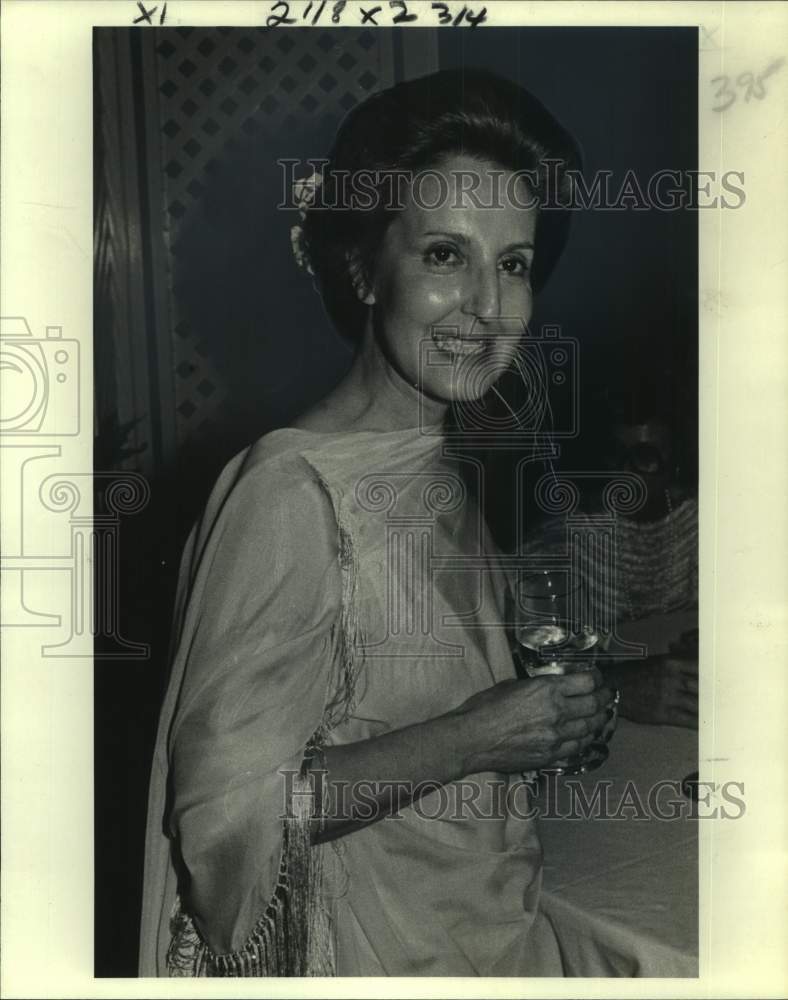 1993 Press Photo Kitty Johns, New Orleans retailer, Roger John Poydras Plaza - Historic Images