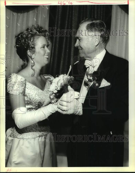 1994 Press Photo Lisa Johnsen, Erik Johnsen at OSIRIS - Historic Images