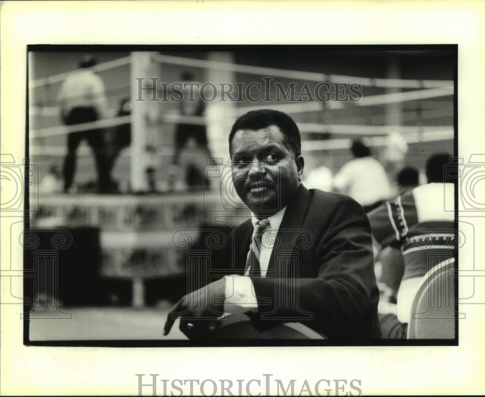 1994 Press Photo Boxing promoter Jerome Johnson at the Fairmont Hotel - Historic Images