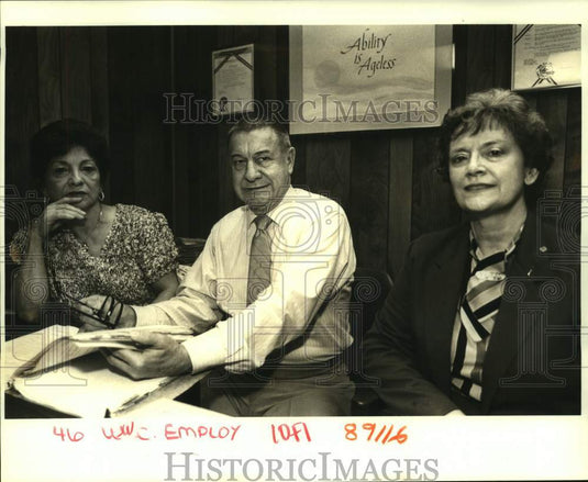 1988 Press Photo New Orleans Members of Council on Aging at meeting-4425 Utica. - Historic Images