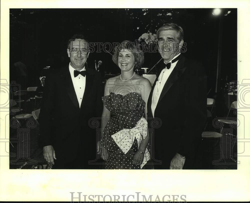 1988 Press Photo Bob Howard, New Orleans with Margo Beahm, Bernard Frischhertz - Historic Images