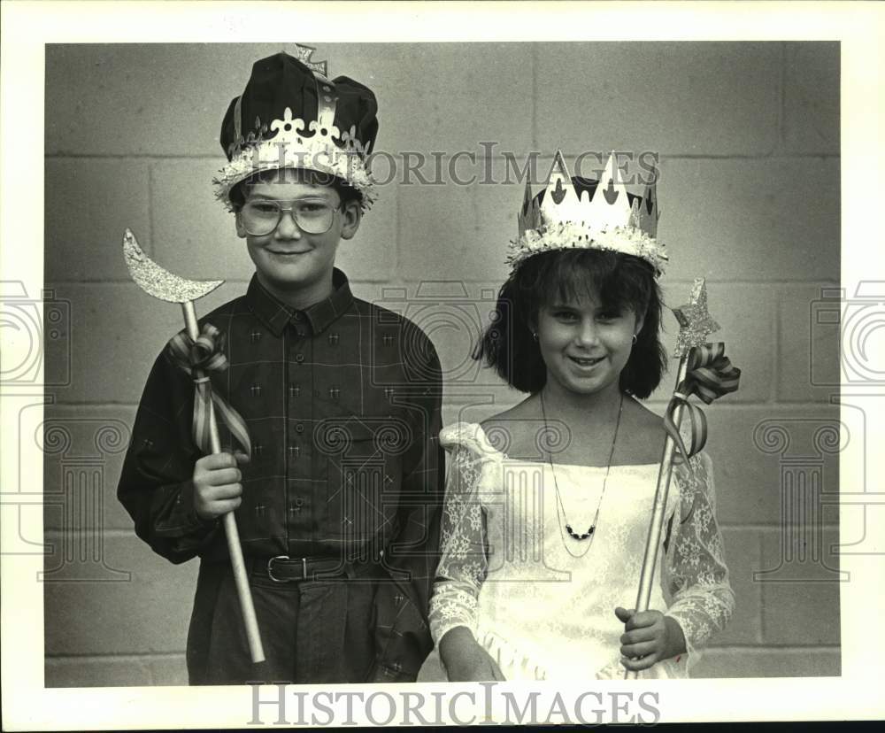 1987 Press Photo Royalty at St. Claude Heights Elementary School' Mardi Gras - Historic Images