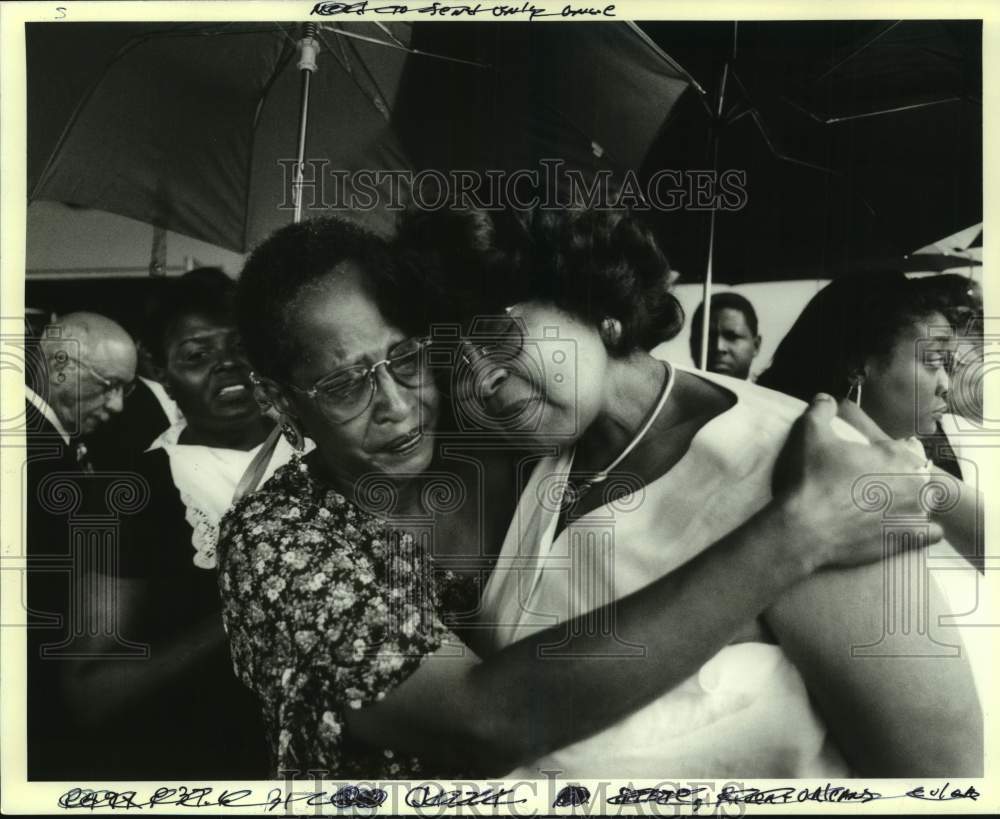 1994 Press Photo Dolores Humphrey Chriss daughter of Willie Humphrey- Funeral - Historic Images