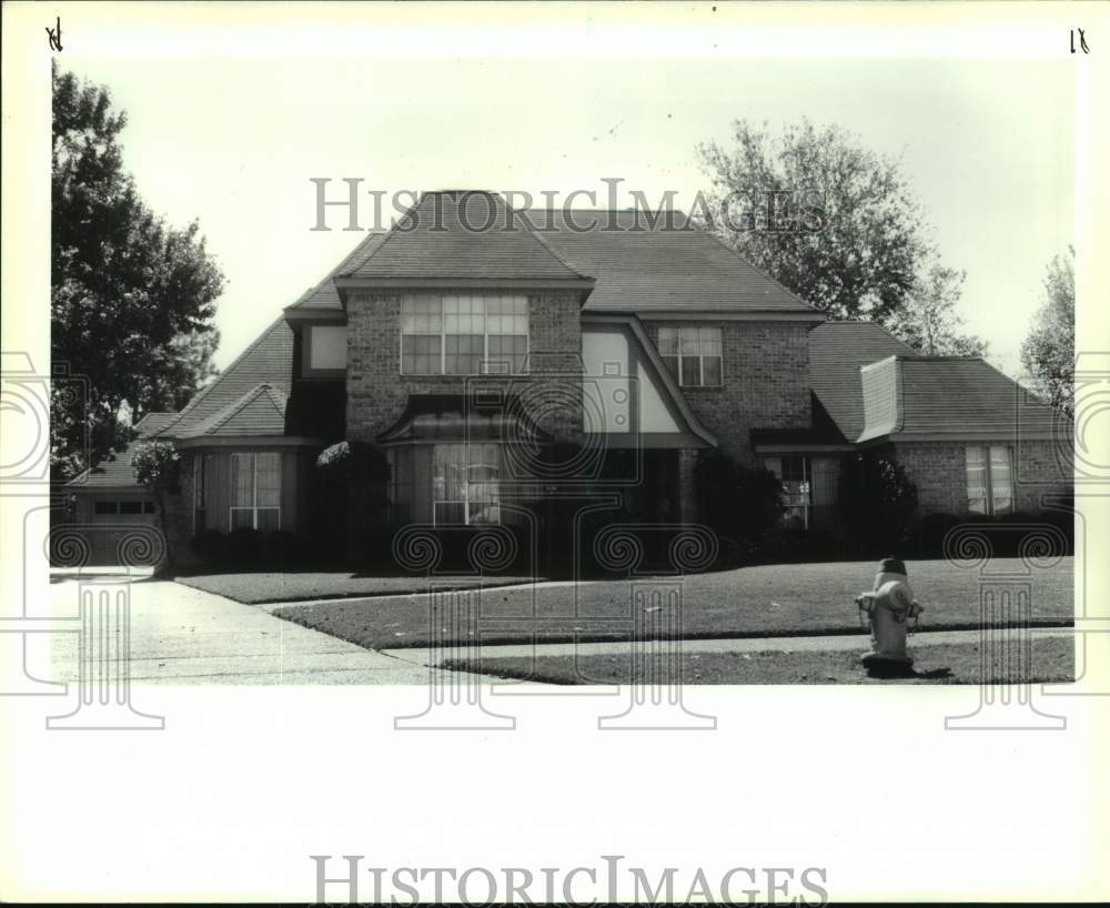 1990 Press Photo House on 3525 Red Oak Court in Algiers - Historic Images