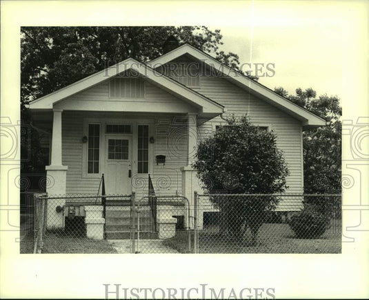 1989 Press Photo Real estate house mug at 409 Highway Drive, Jefferson - Historic Images