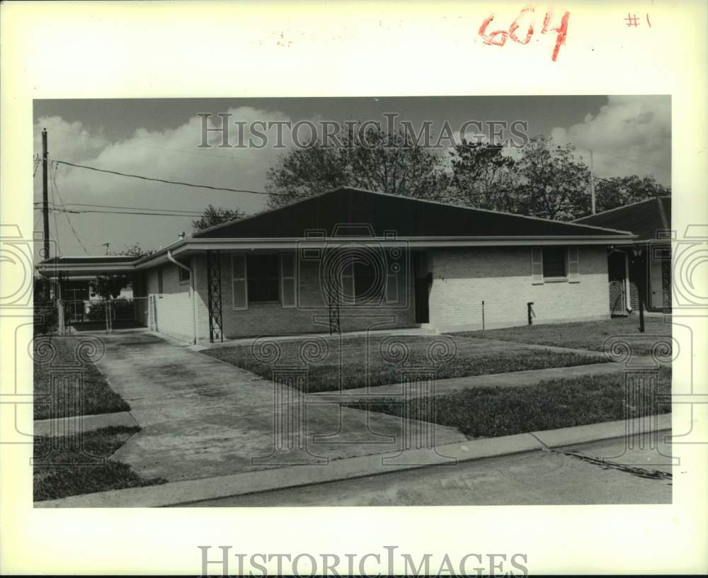1989 Press Photo St. Bernard Real Estate, 121 Genet Drive in Arabi, Louisiana - Historic Images