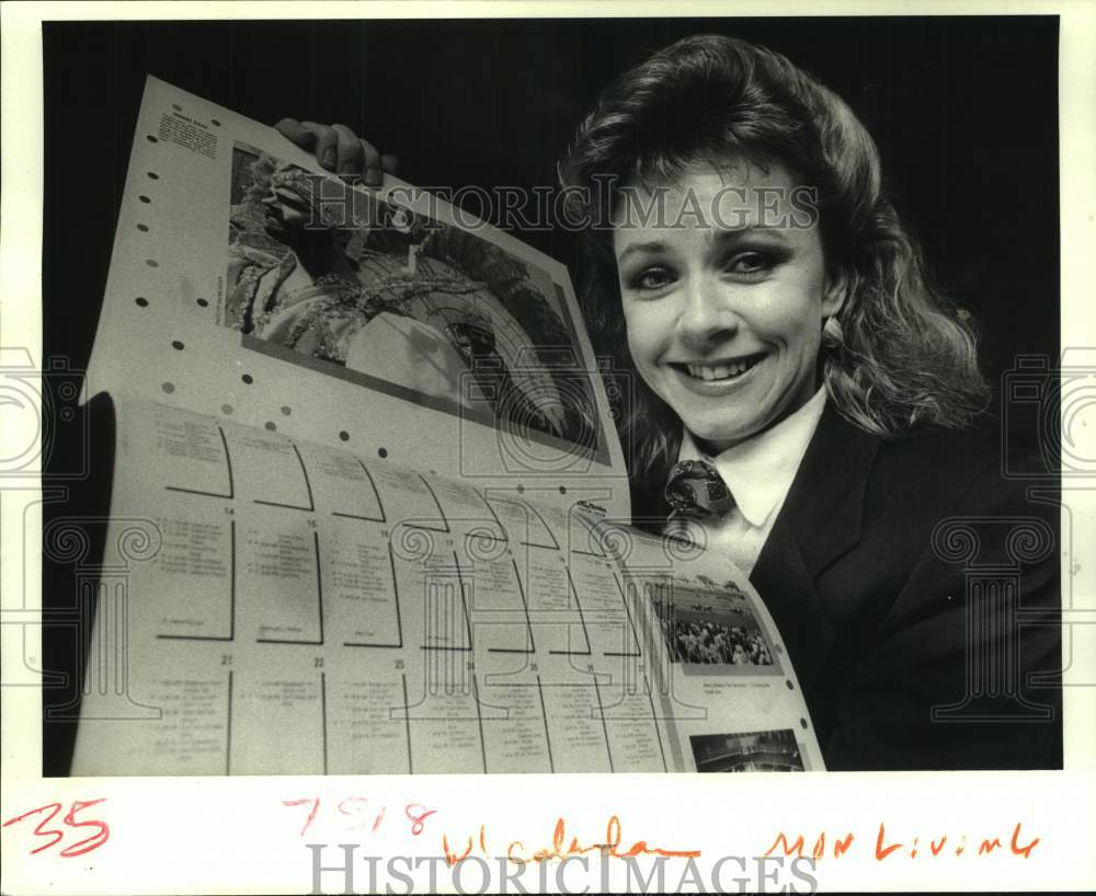 1988 Press Photo Sheree Kerner With Her Dual Calendar Of Events And Planner - Historic Images