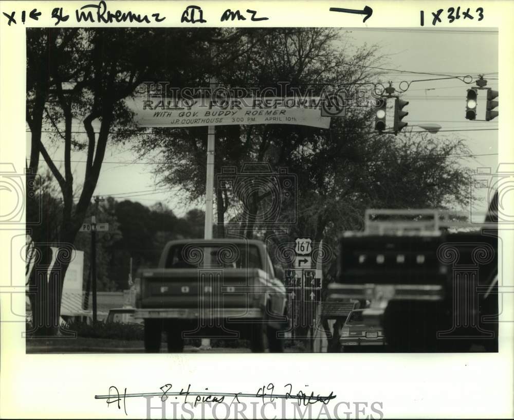 1989 Press Photo Banner Announcing Rally With Governor Buddy Roermer, Jonesboro - Historic Images