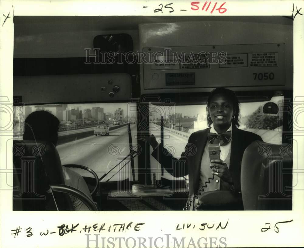 1986 Press Photo New Orleans Tour Guide Toni Jones En Route To French Quarter - Historic Images