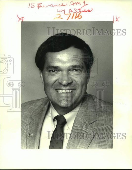1987 Press Photo Robert Jones, Vice President of Touts Altus Mortgage franchise - Historic Images
