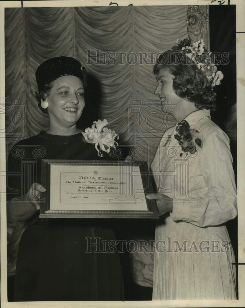 1964 Mrs. Annadawn Hopkins receives award from Mrs. Louise Held - Historic Images