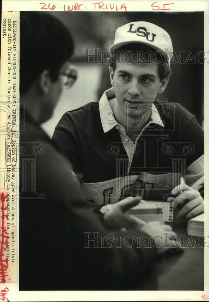 1988 Press Photo Hal Hopson and Charlie Morton at the Algiers Regional Library - Historic Images