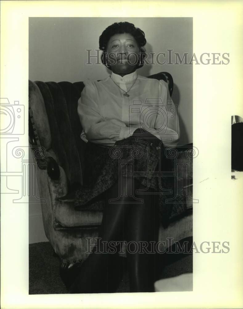 1988 Press Photo Margarete Houston, member of Swans Club of Kenner for 36 years - Historic Images