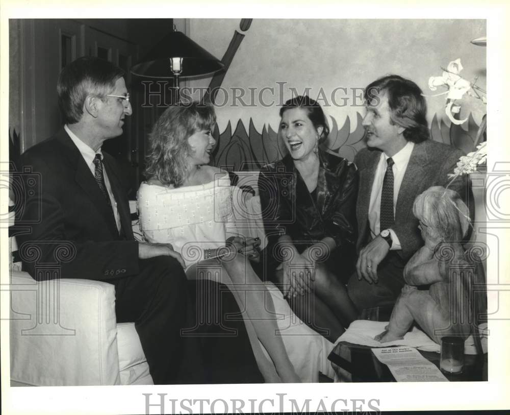 1993 Press Photo Guests at Art At The Park Event - Historic Images