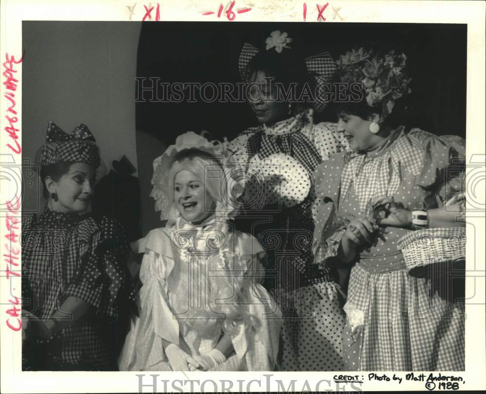 1988 Press Photo Cast of &quot;Chicken Little&quot; of Le Petit Theater - Historic Images